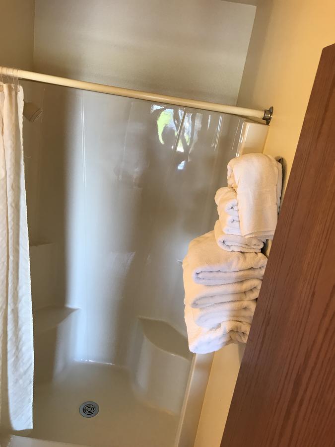 Exxon Quik Stop & Motel Wausaukee Luaran gambar