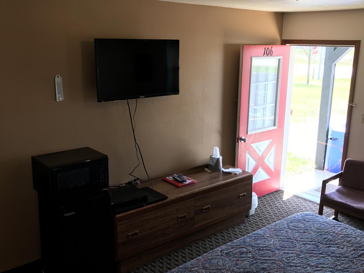 Exxon Quik Stop & Motel Wausaukee Luaran gambar